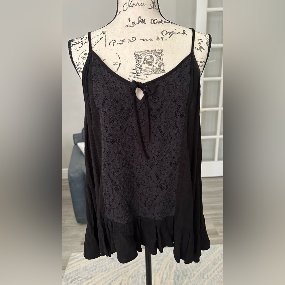 TORRID black tank top Size 1 ￼